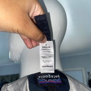 Patagonia windbreaker